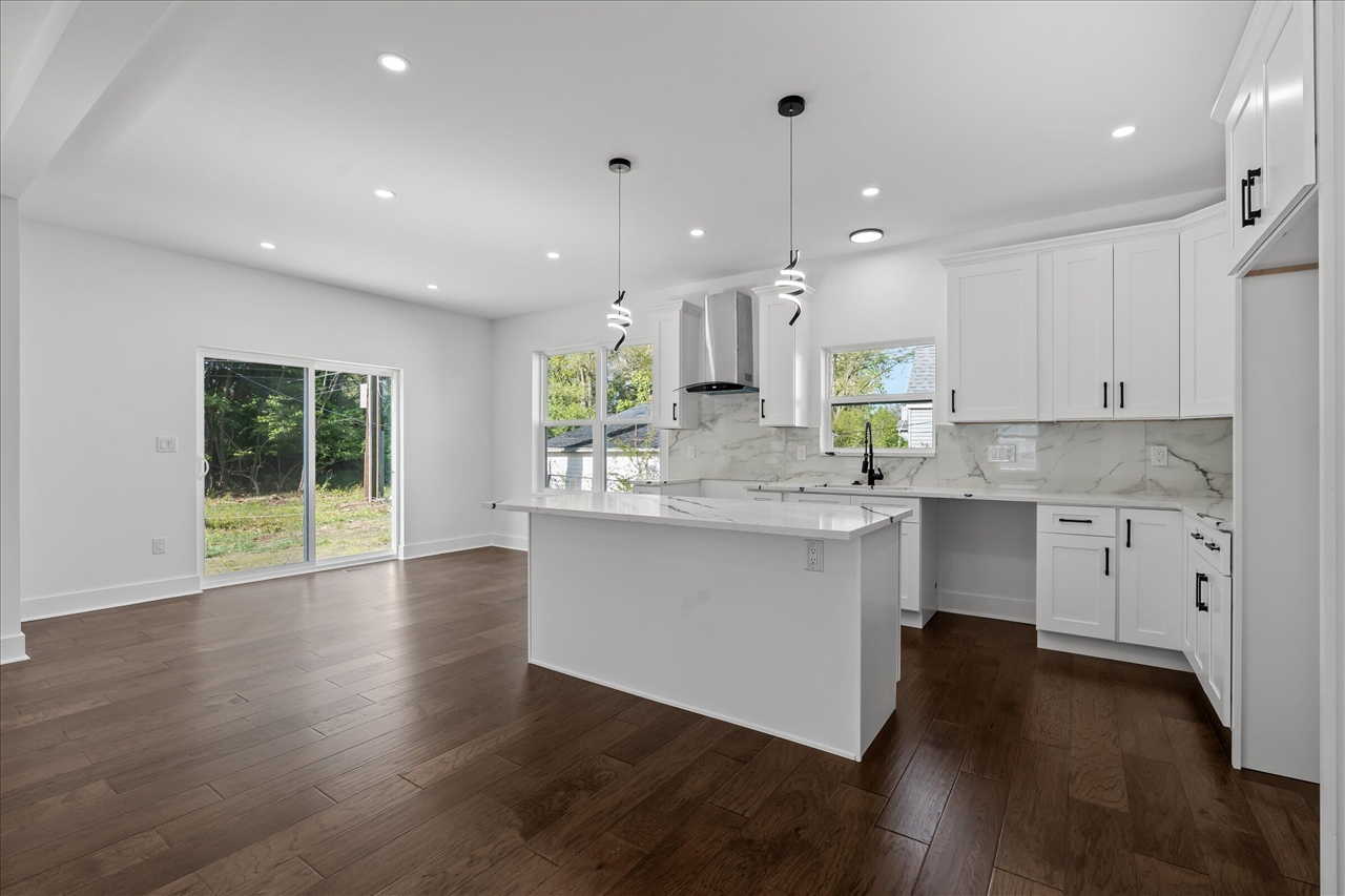 35655 Joy Road Property Photo 10