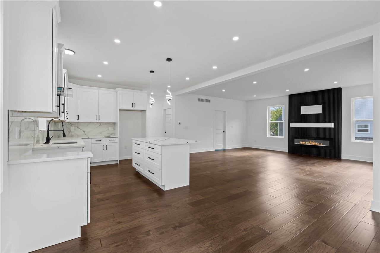 35655 Joy Road Property Photo 12