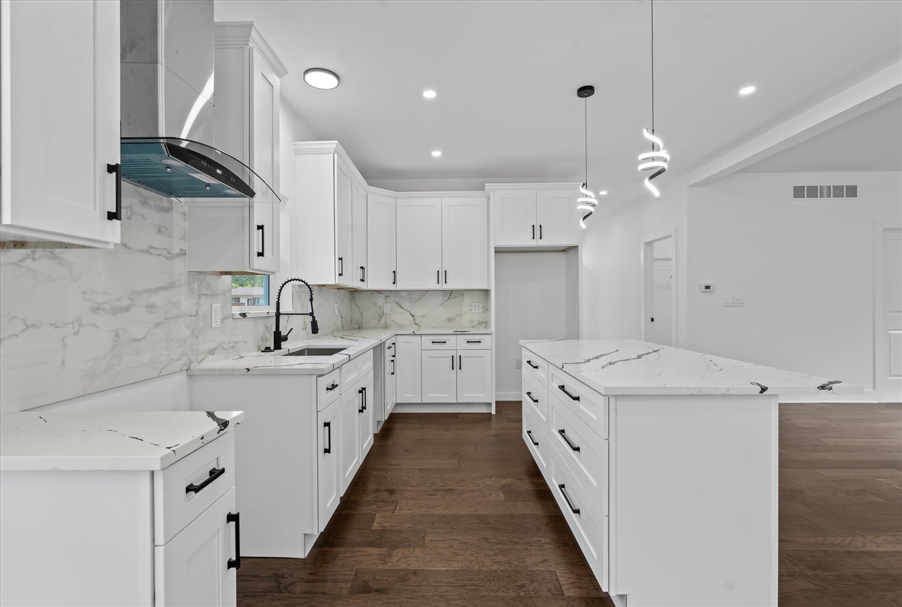 35655 Joy Road Property Photo 13