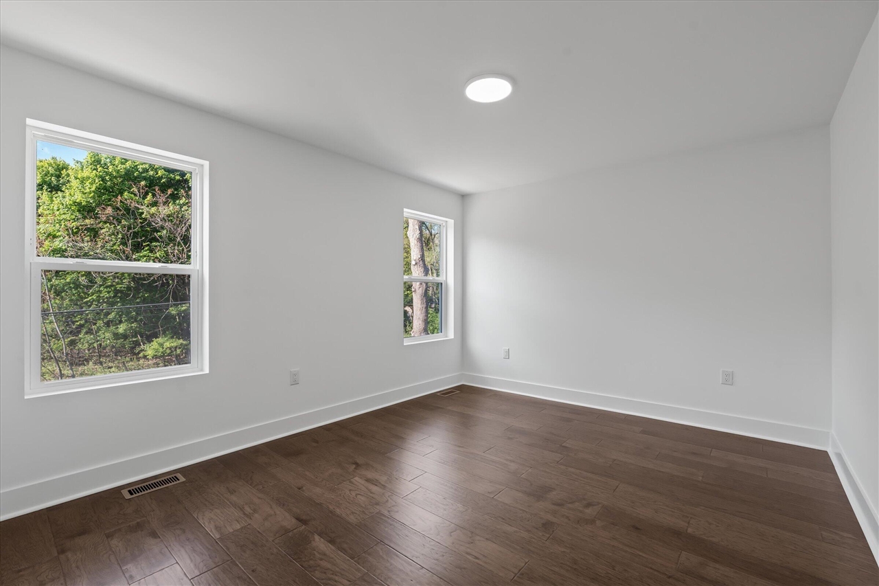 35655 Joy Road Property Photo 27