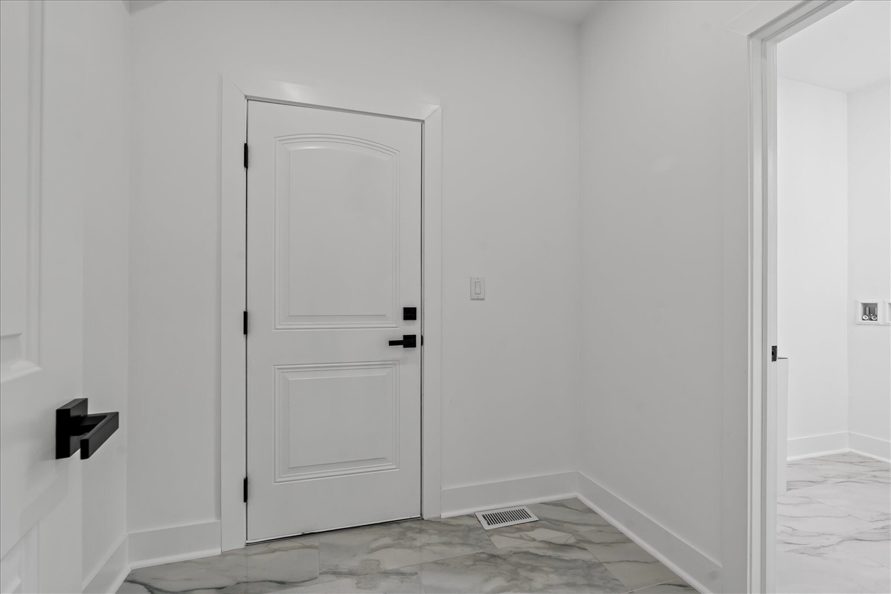 35655 Joy Road Property Photo 30
