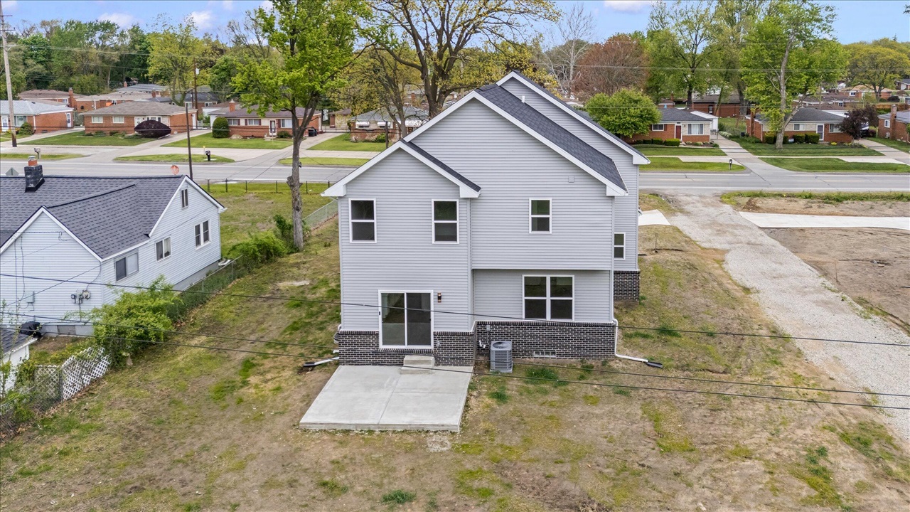 35655 Joy Road Property Photo 36
