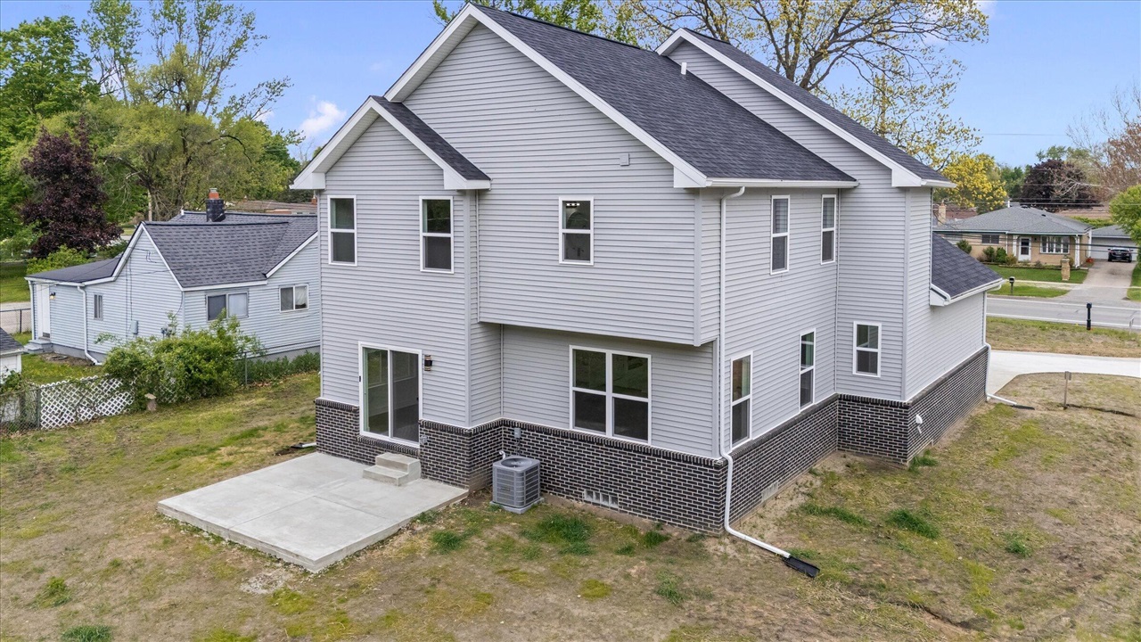 35655 Joy Road Property Photo 37