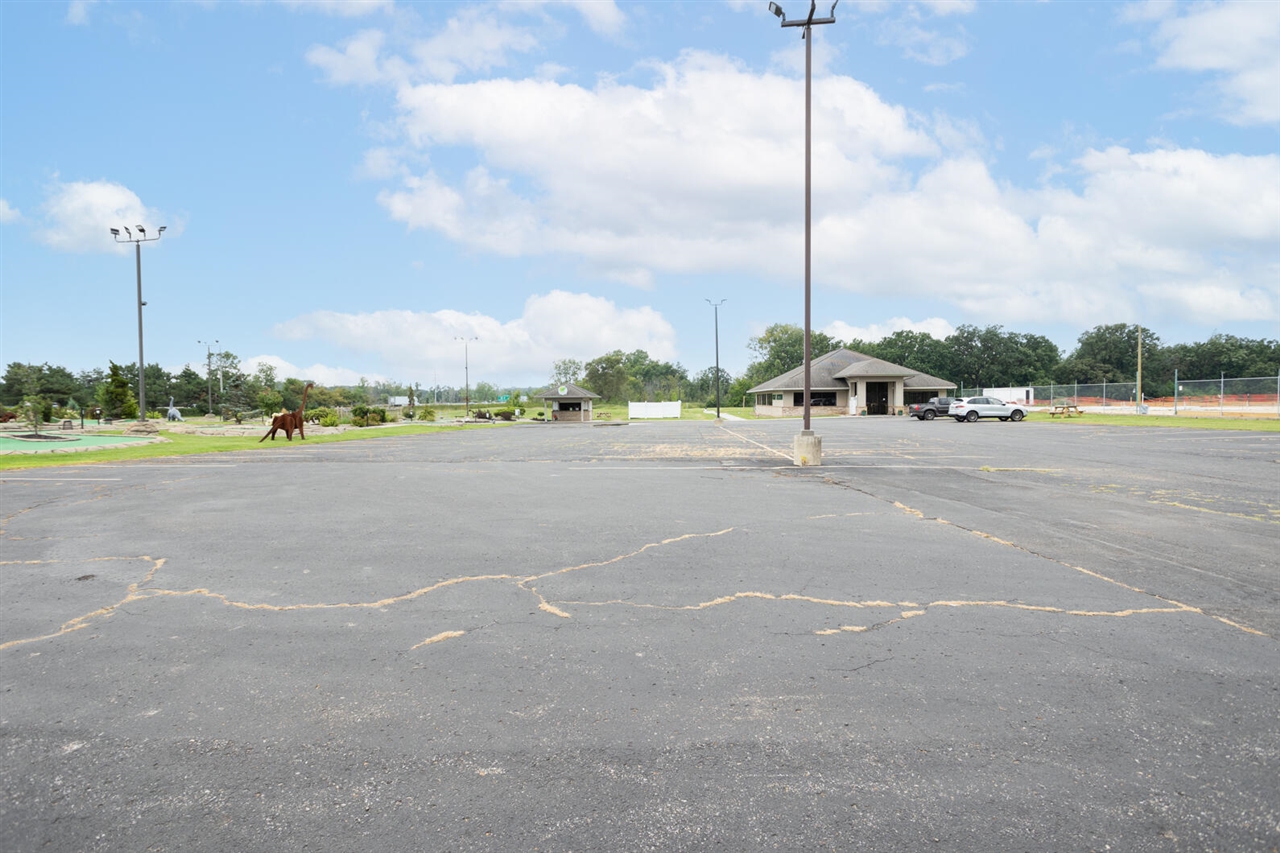 3600 Wayland Drive Property Photo 17