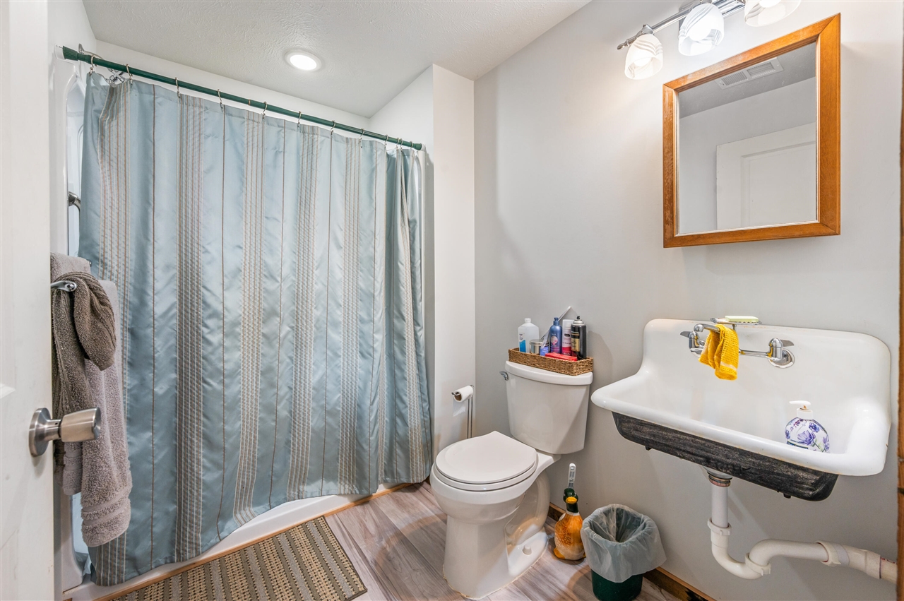 8391 Lake Lure Drive Property Photo 32