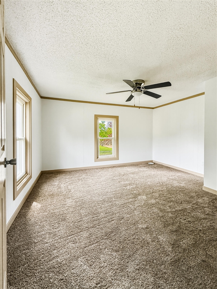 21 E Willard Avenue Property Photo 20