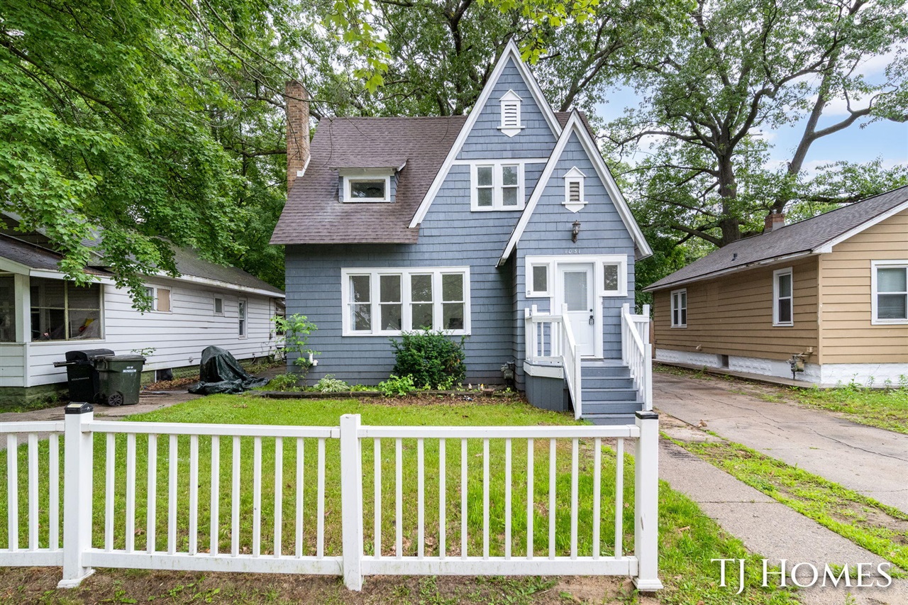 1031 Ada Avenue Property Photo 1