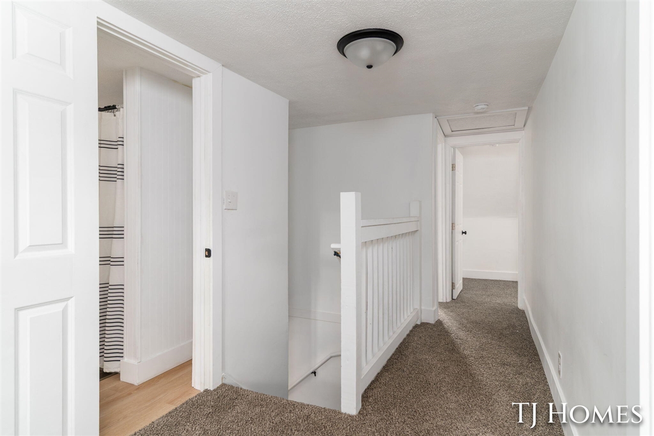 1031 Ada Avenue Property Photo 19