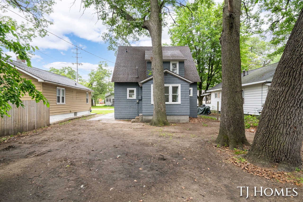 1031 Ada Avenue Property Photo 34