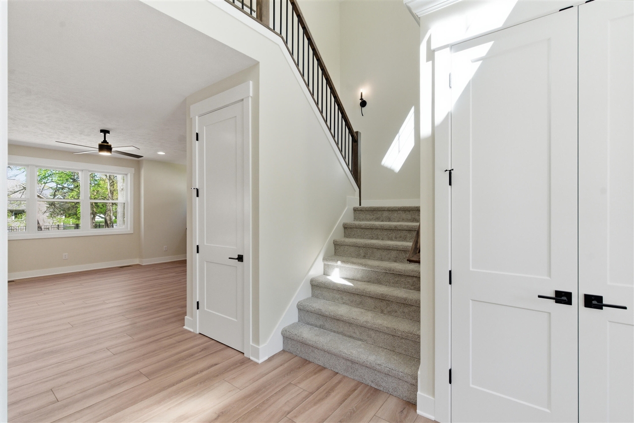 9933 Honey Creek Trail Property Photo 8