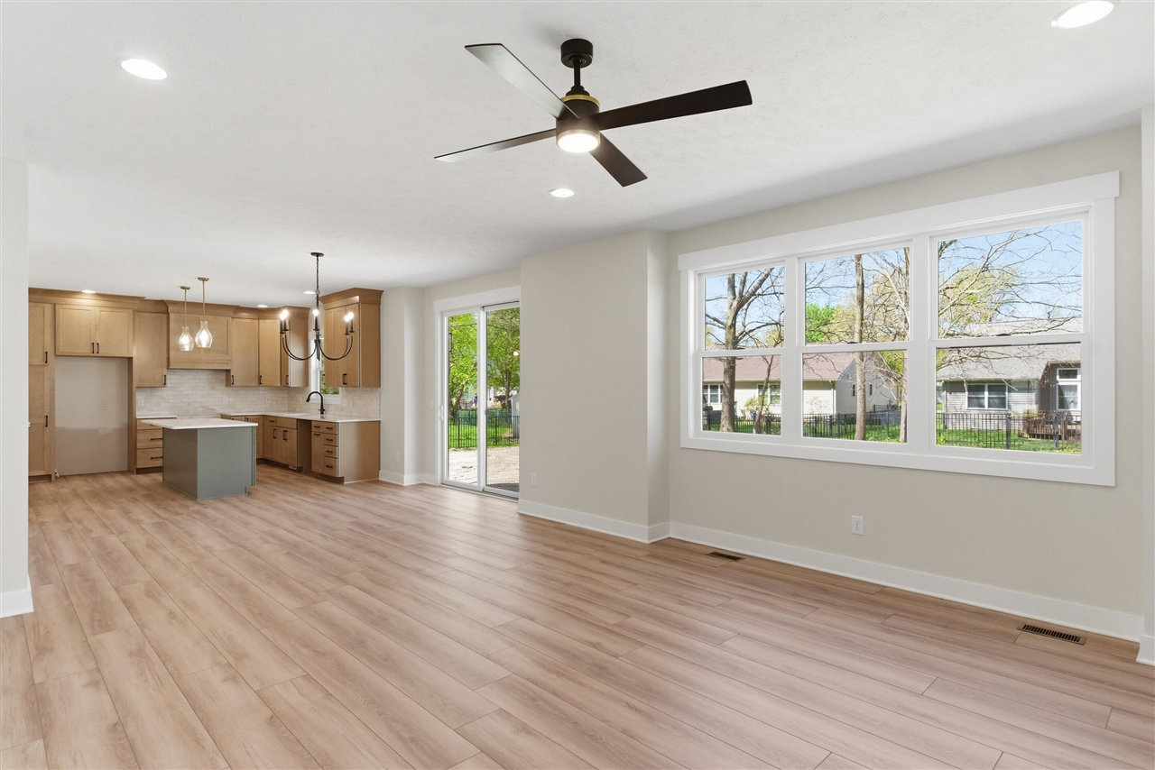 9933 Honey Creek Trail Property Photo 12