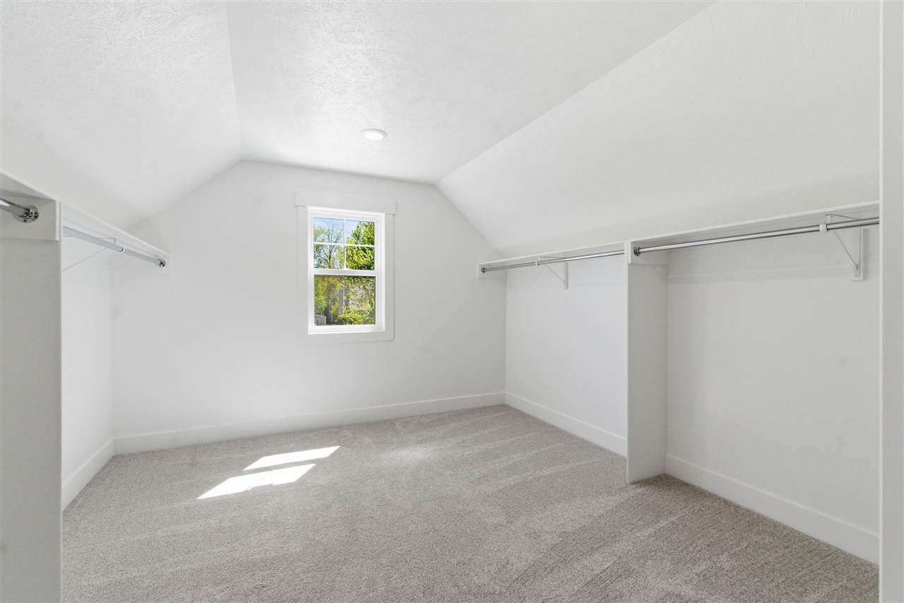 9933 Honey Creek Trail Property Photo 31