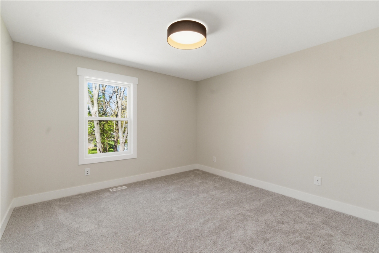 9933 Honey Creek Trail Property Photo 32