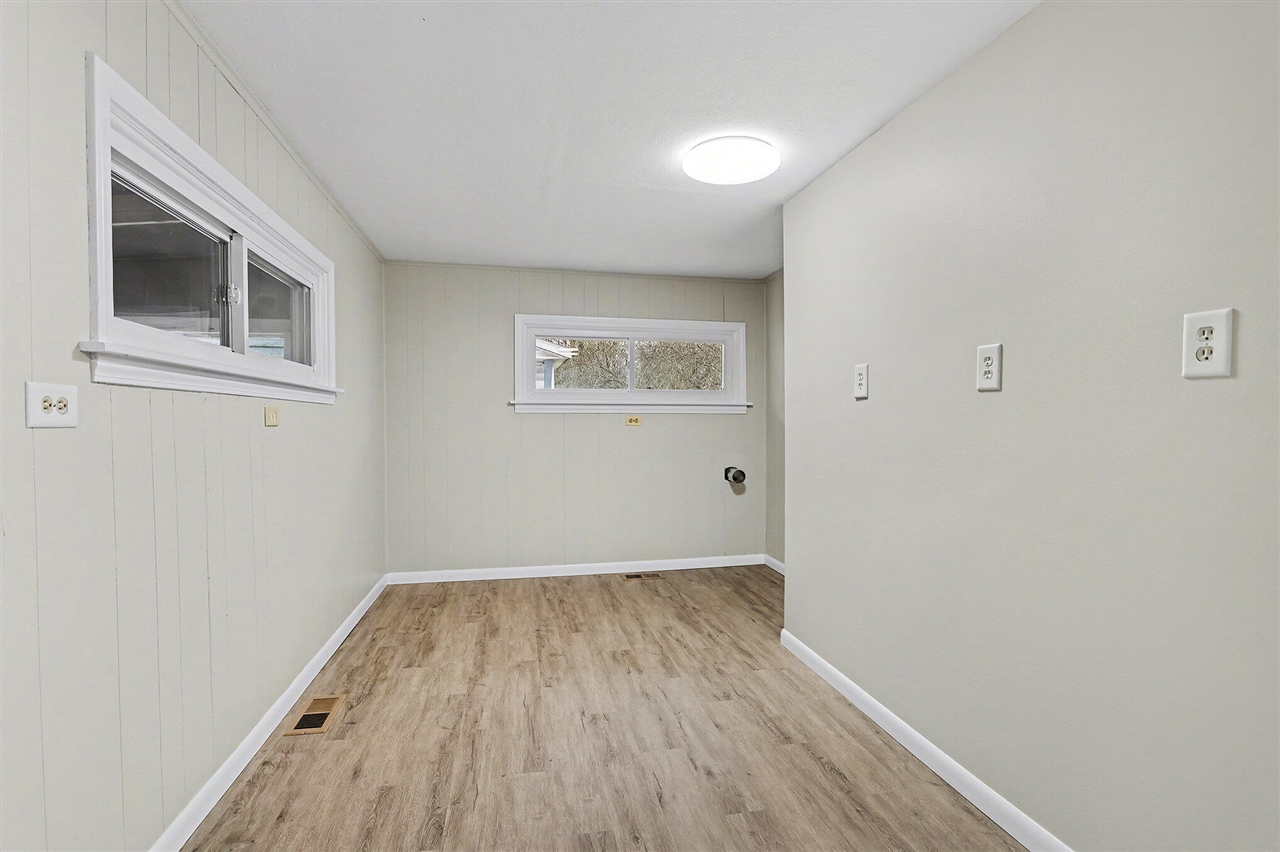2816 Madison Street Property Photo 7
