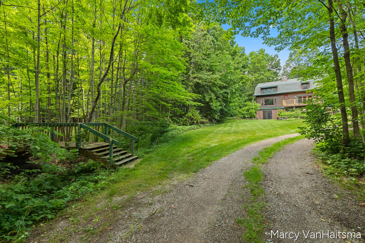 5837 Warner Street Property Photo 6