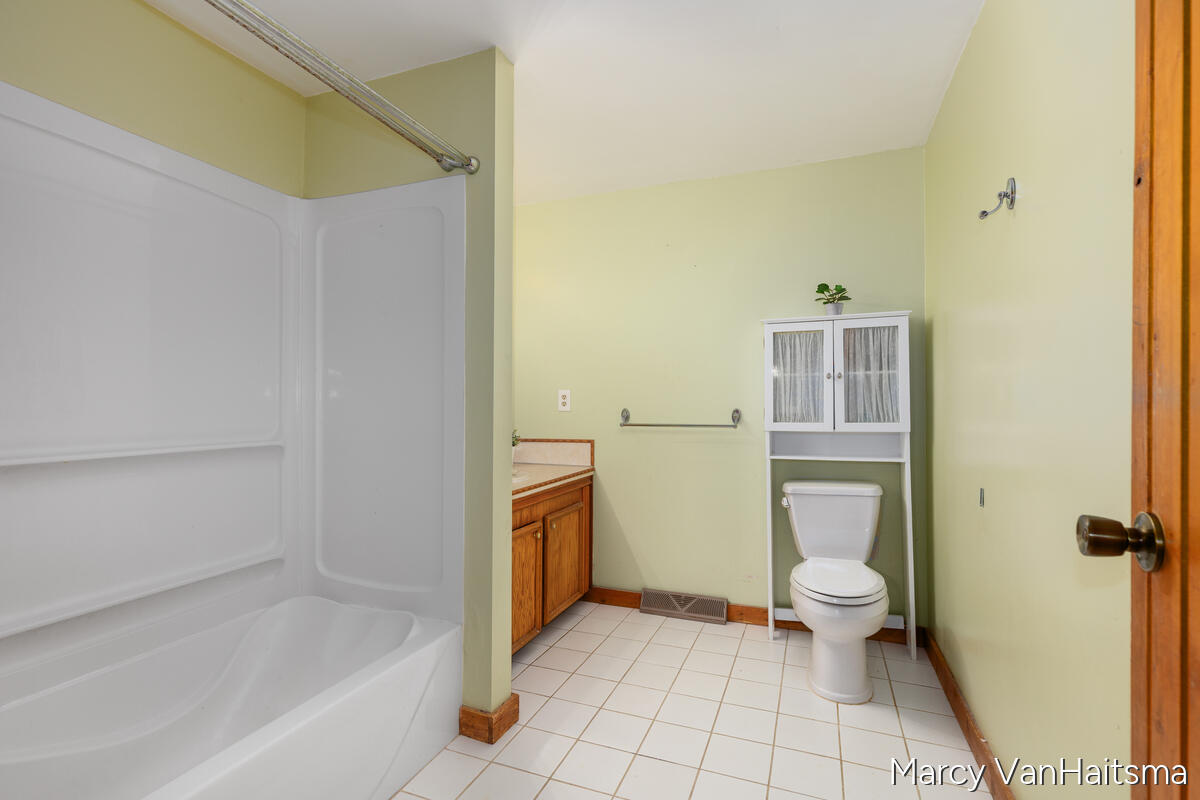 5837 Warner Street Property Photo 21