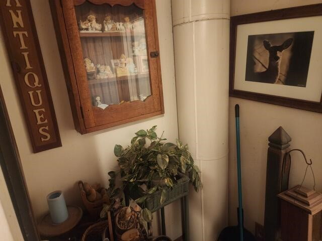 8083 Brown Road Property Photo 8