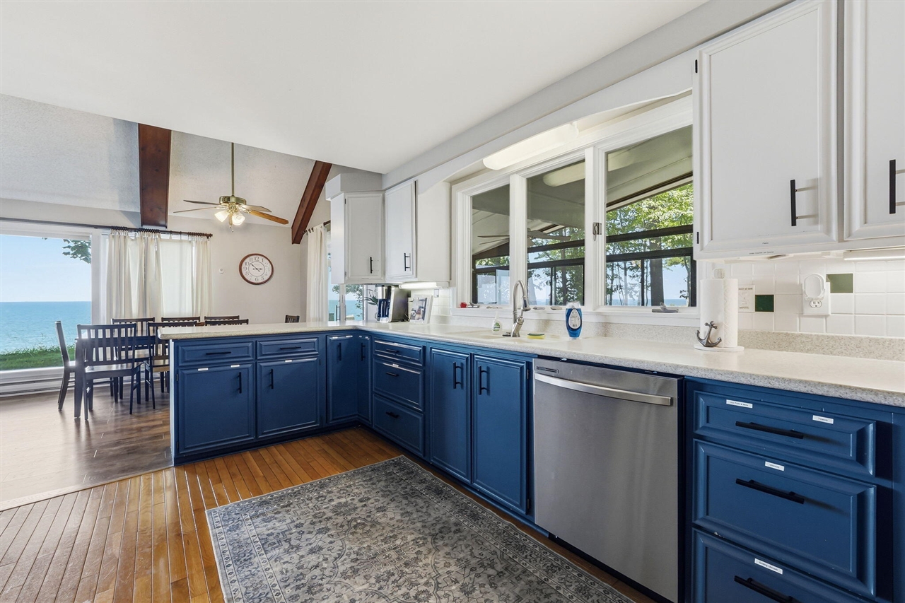 4616 W Fox Farm Road Property Photo 4