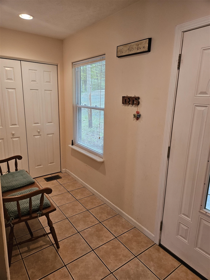 8862 W Rainbow Lake Drive Property Photo 6