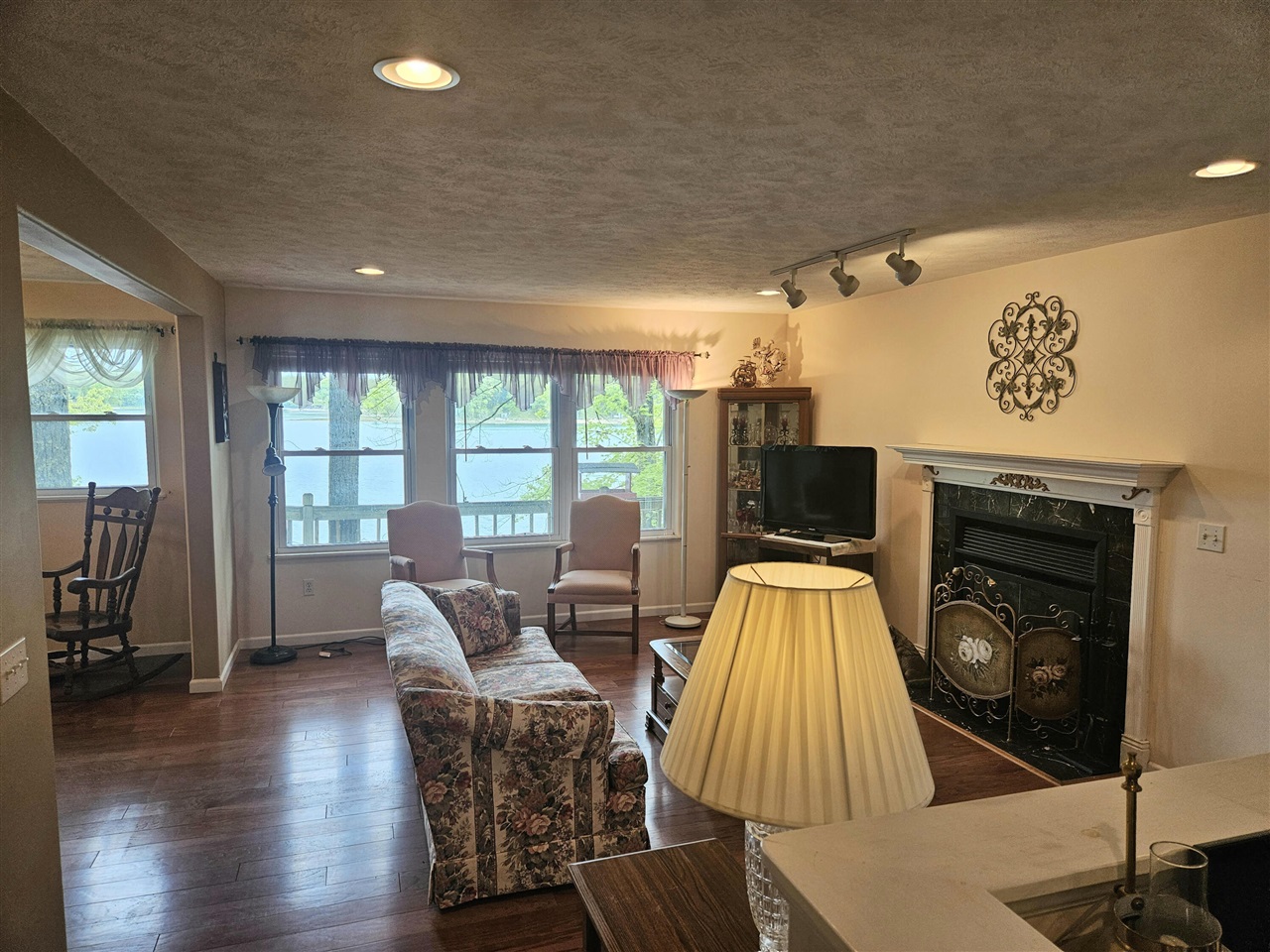 8862 W Rainbow Lake Drive Property Photo 7