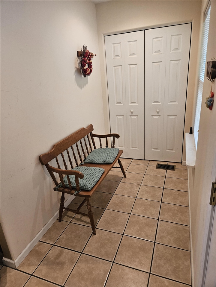 8862 W Rainbow Lake Drive Property Photo 9