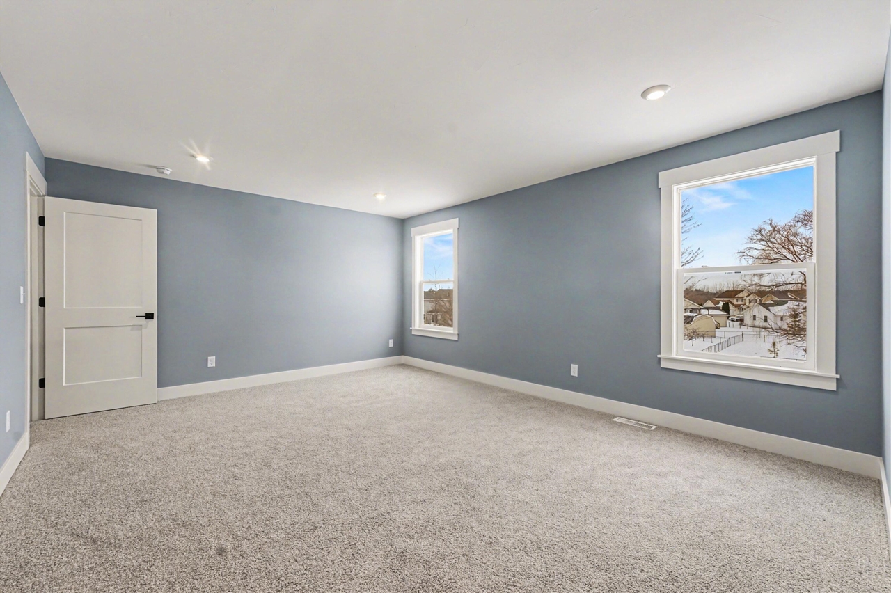 1802 Worthing Street Property Photo 11