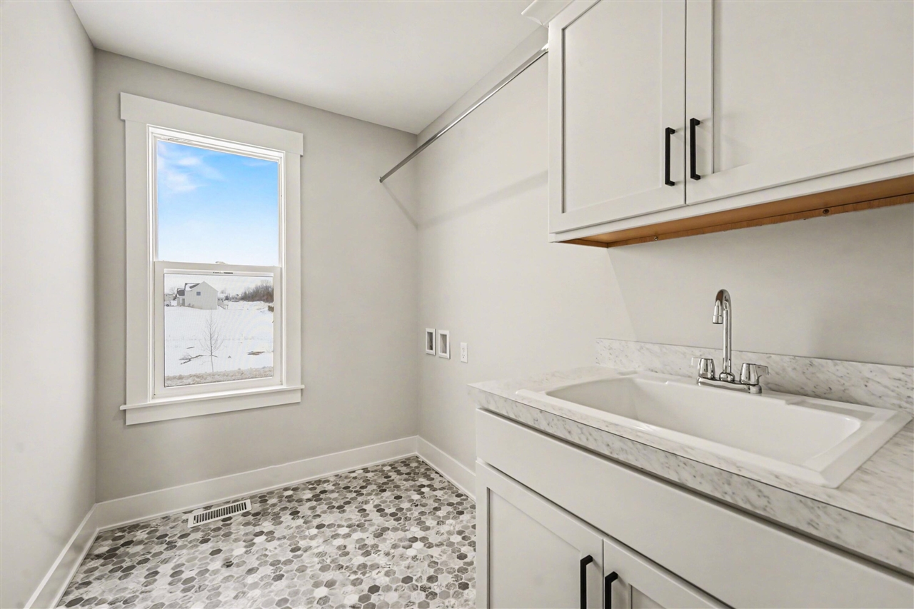 1802 Worthing Street Property Photo 13