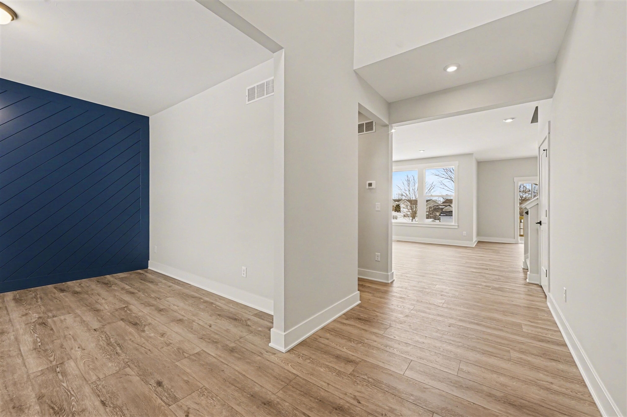 1802 Worthing Street Property Photo 17