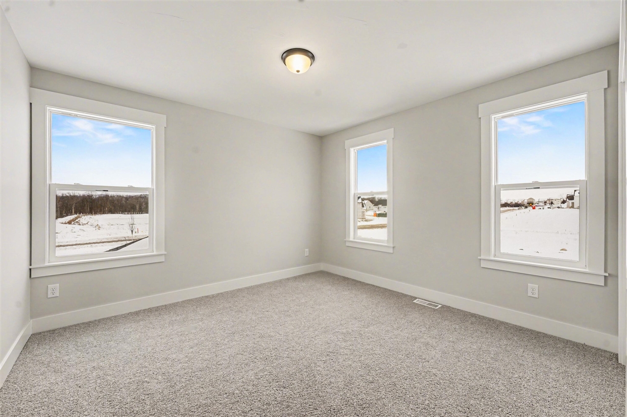 1802 Worthing Street Property Photo 20