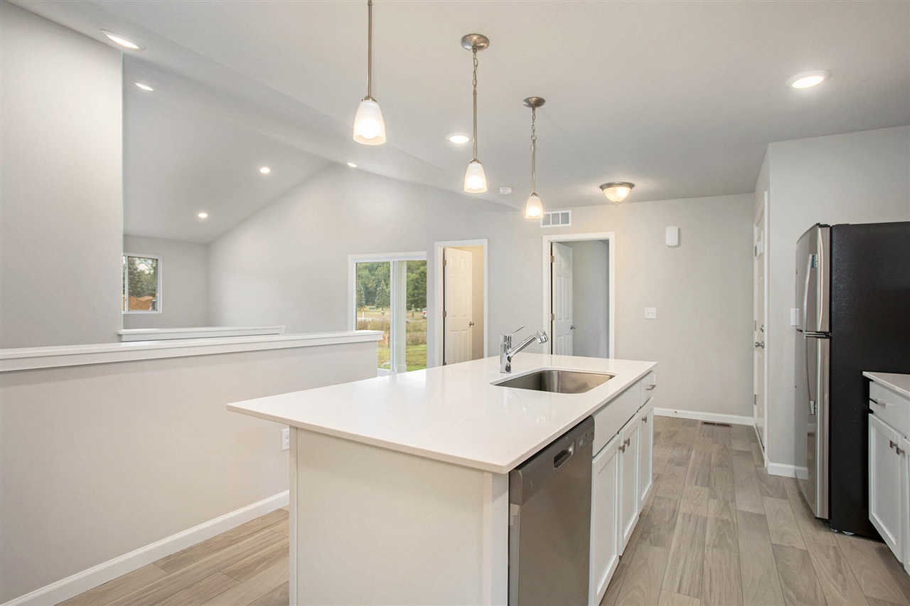 497 Mckinley Court Property Photo 6