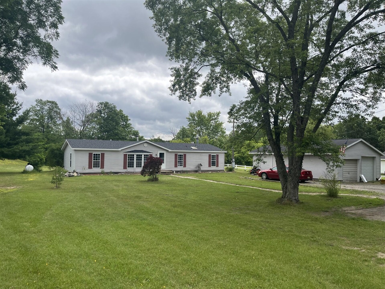 1172 N Greenville Road Property Photo 1
