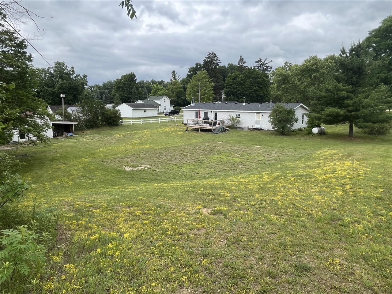 1172 N Greenville Road Property Photo 3