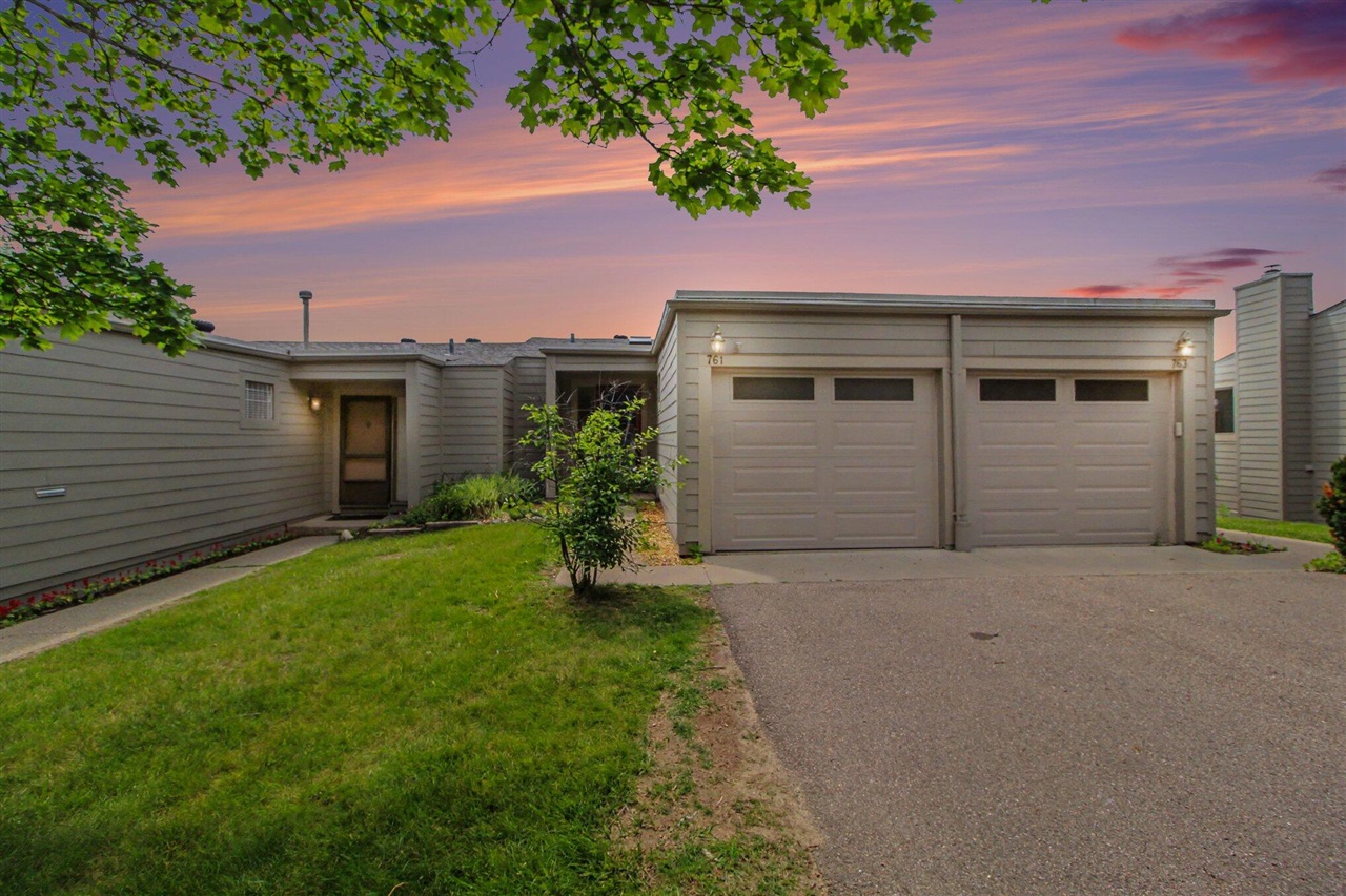 761 Skynob Drive Property Photo 1