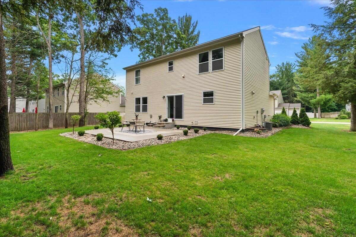 14455 Manor Road Property Photo 8