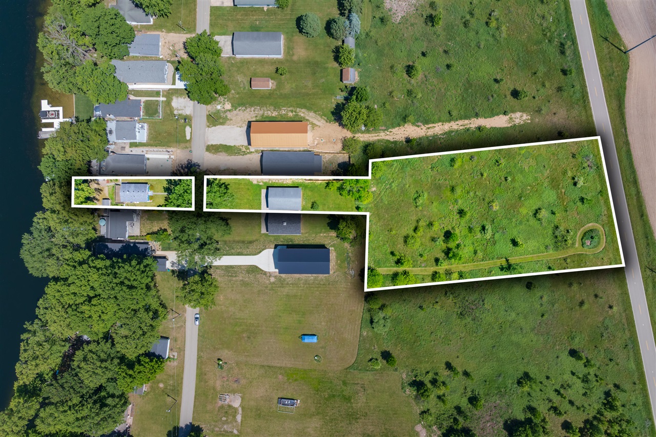 50400 Taylor Drive Property Photo 3