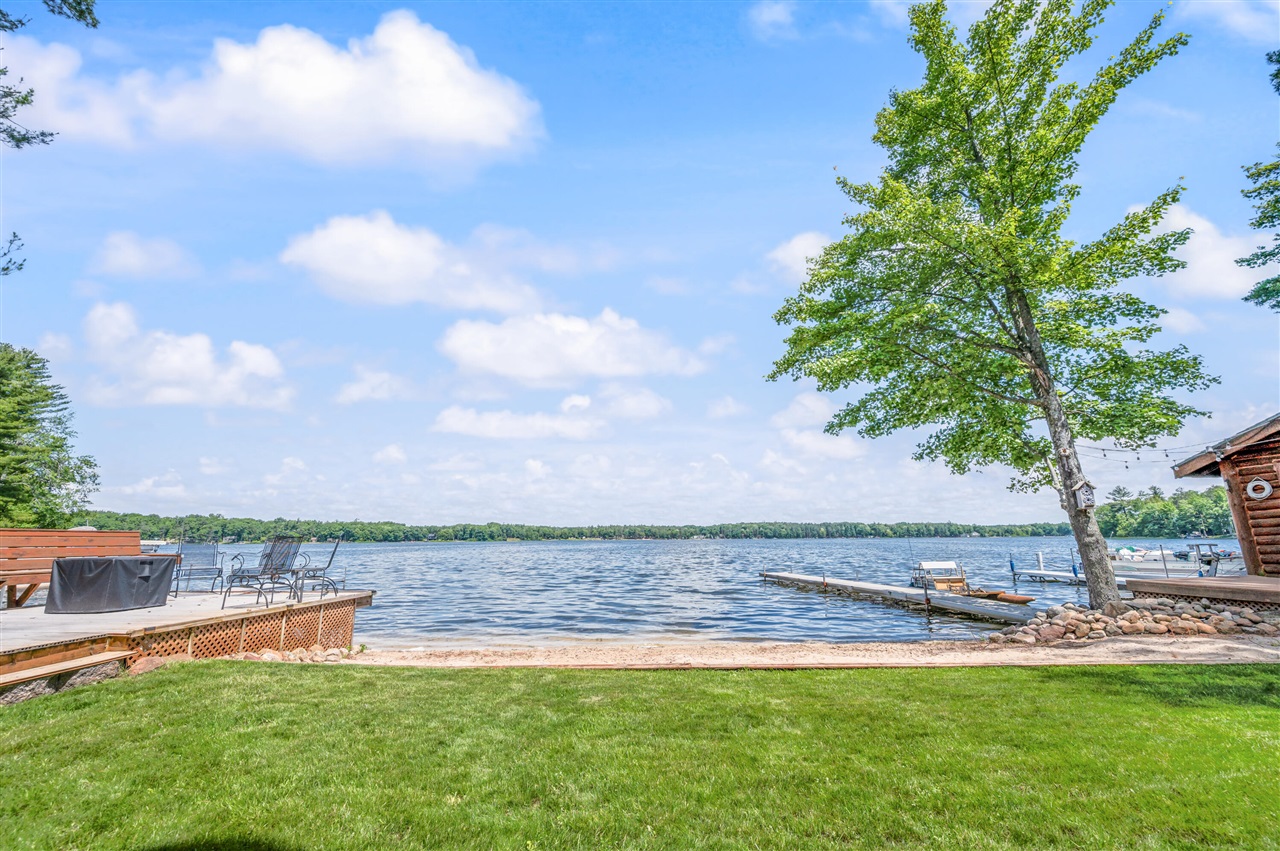 14948 17 Mile Road Property Photo 6