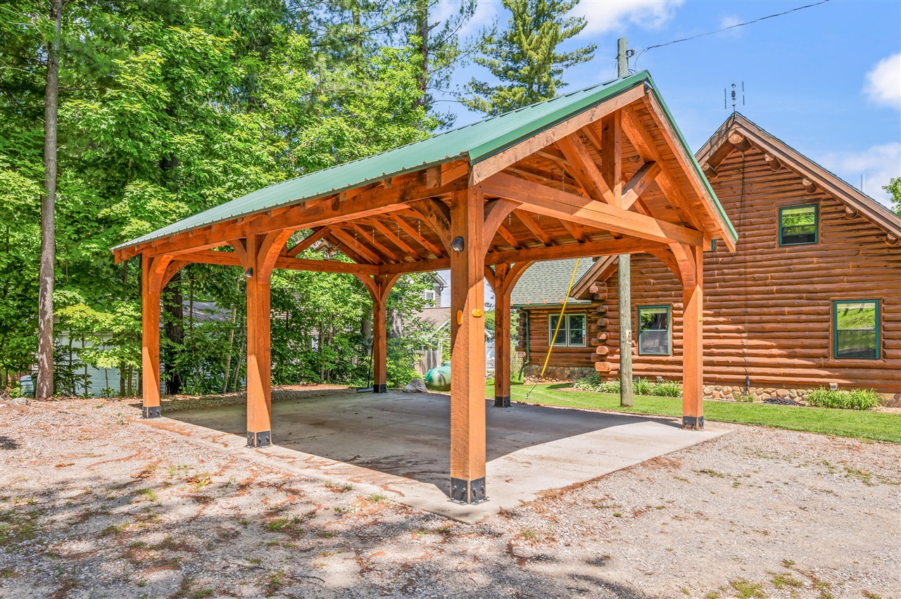 14948 17 Mile Road Property Photo 13