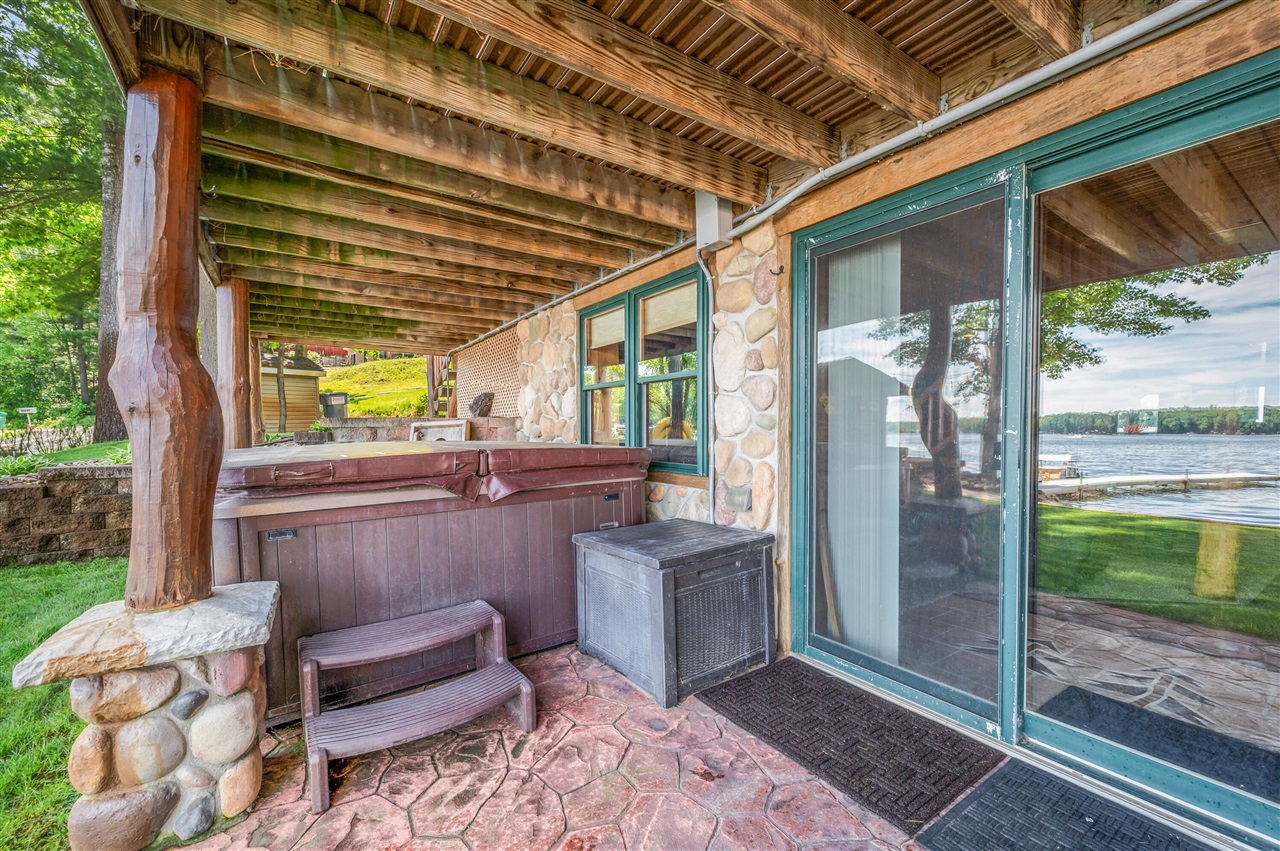 14948 17 Mile Road Property Photo 35