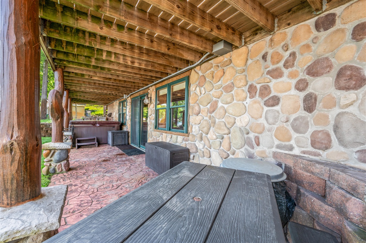 14948 17 Mile Road Property Photo 37