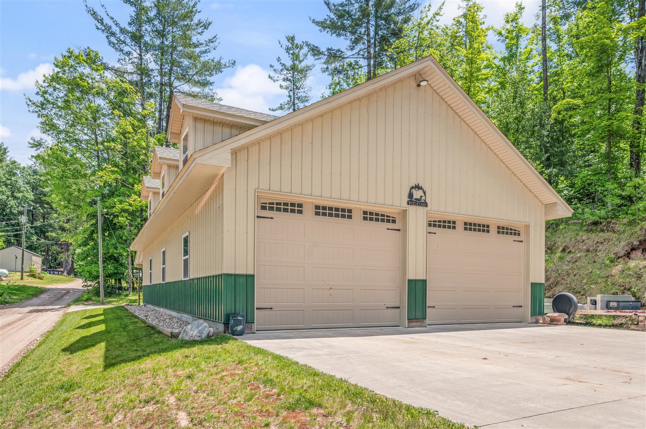 14948 17 Mile Road Property Photo 56