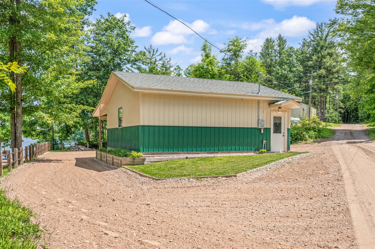 14948 17 Mile Road Property Photo 59