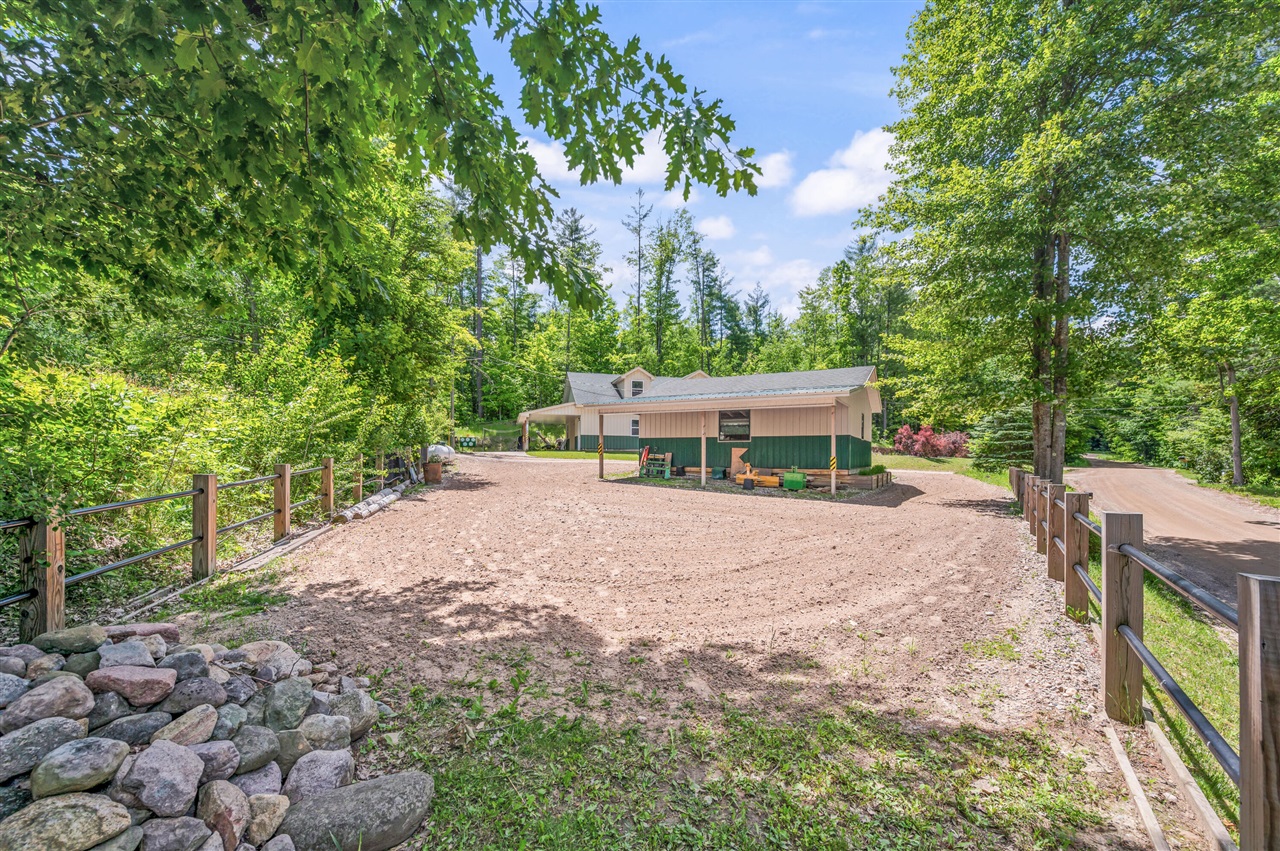 14948 17 Mile Road Property Photo 61