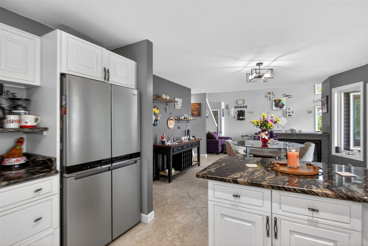 7448 Reed Road Property Photo 24