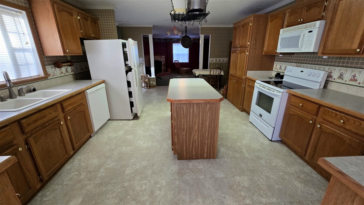 3417 M-67 Property Photo 8