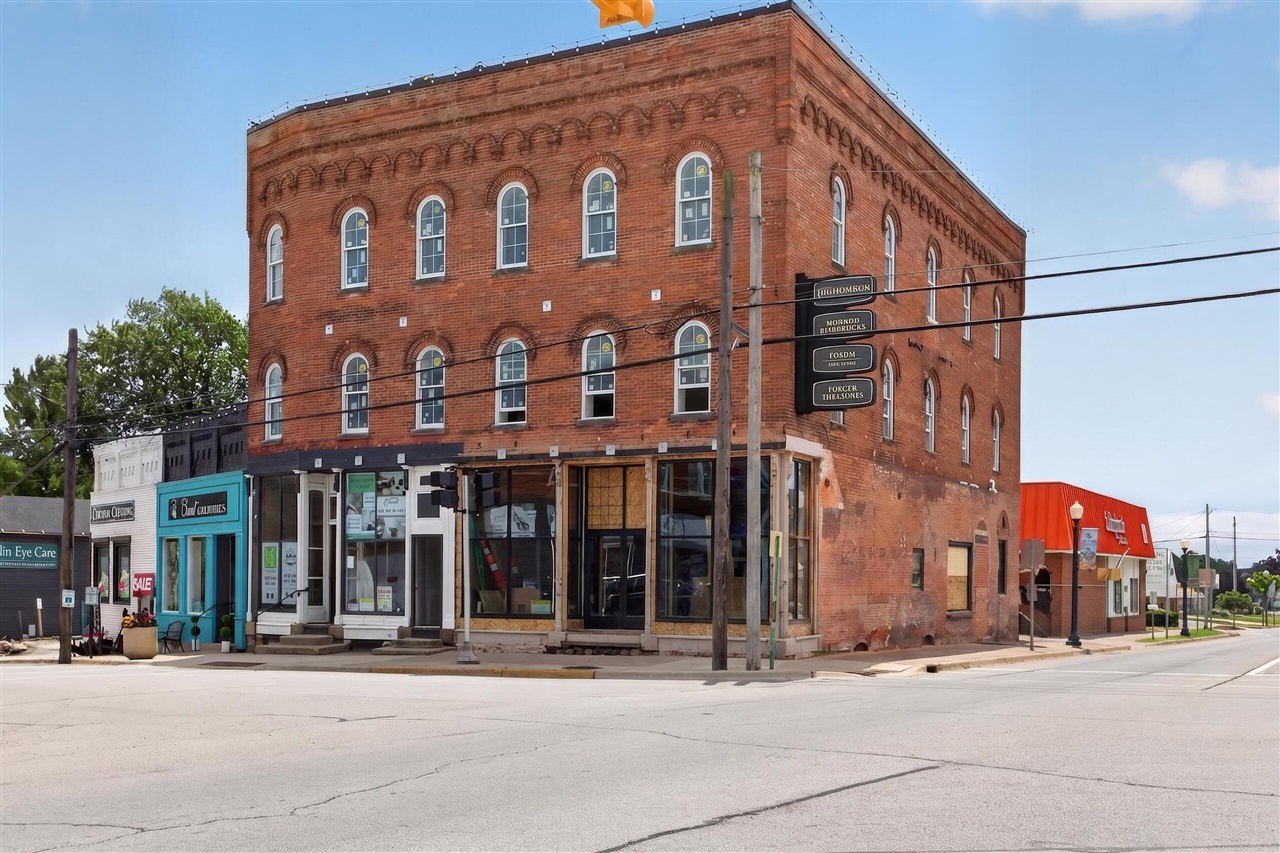 101 Monroe Street Property Photo 1