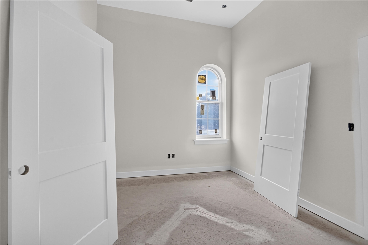 101 Monroe Street Property Photo 3