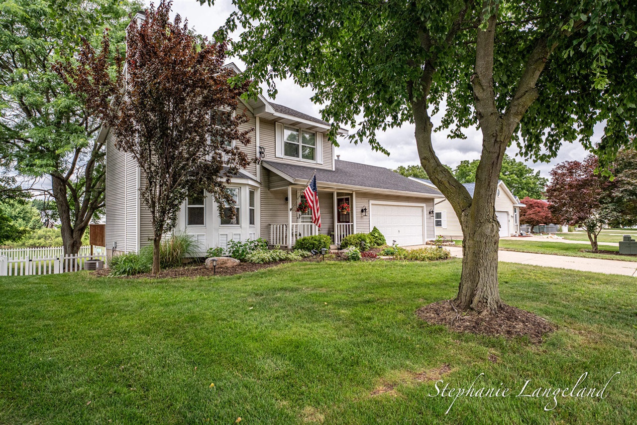 1511 Springbrook Drive Property Photo 1