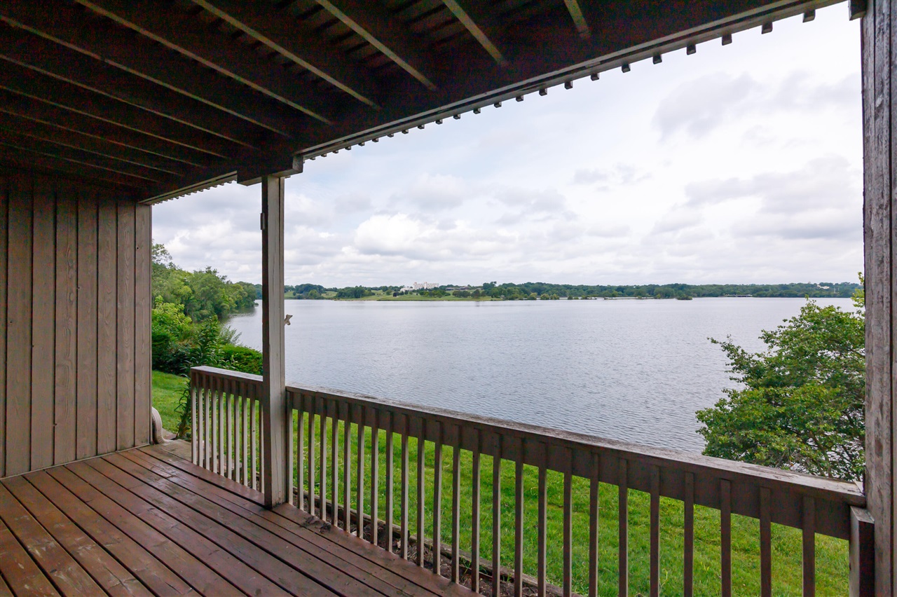 873 Cliffs Drive Property Photo 8