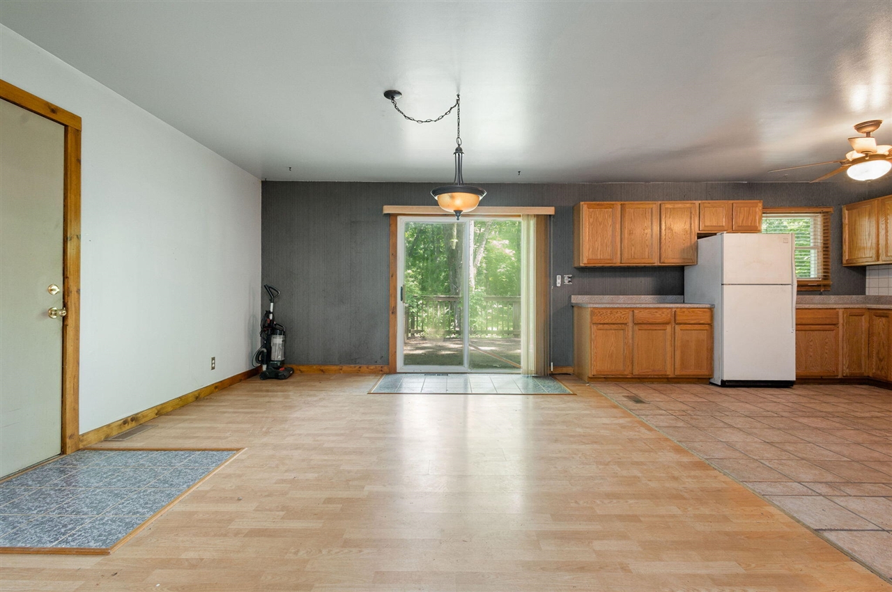 16053 Lakeside Road Property Photo 3