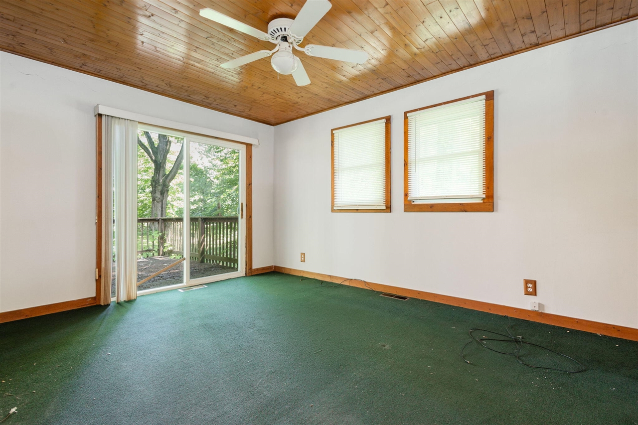 16053 Lakeside Road Property Photo 14